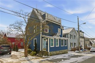 7 Bacheller Street, Newport, RI 02840