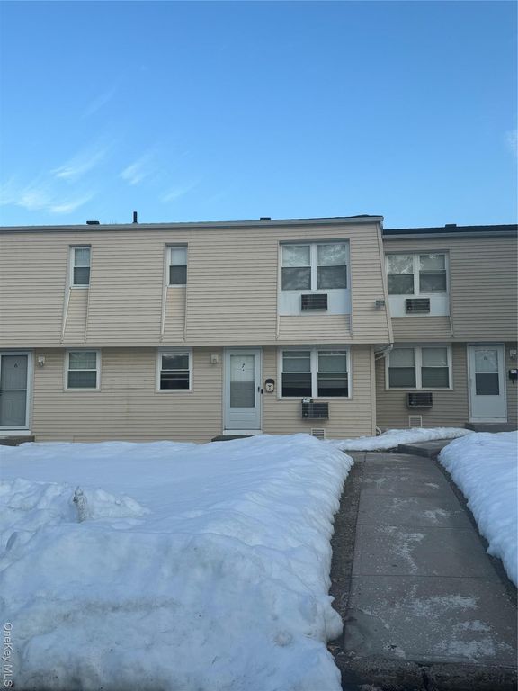 20 Main Street Apt 7, Garnerville, NY 10923