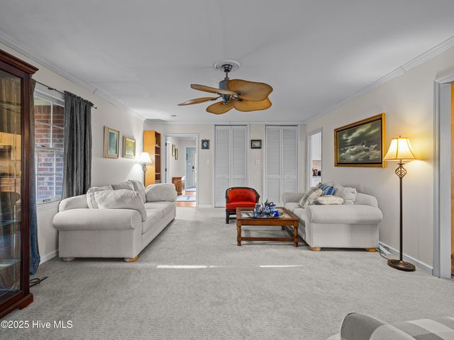 6101 Albatross Drive, New Bern, NC 28560