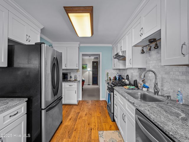 6101 Albatross Drive, New Bern, NC 28560