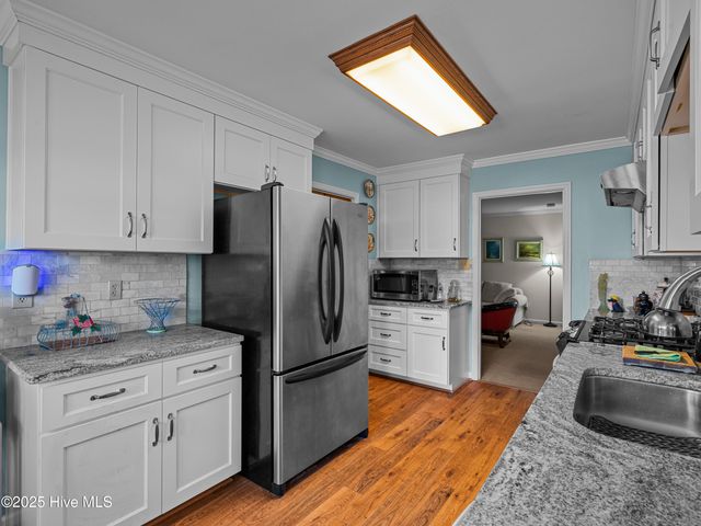 6101 Albatross Drive, New Bern, NC 28560