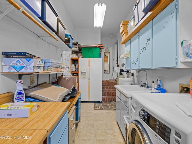 6101 Albatross Drive, New Bern, NC 28560