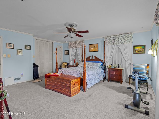 6101 Albatross Drive, New Bern, NC 28560