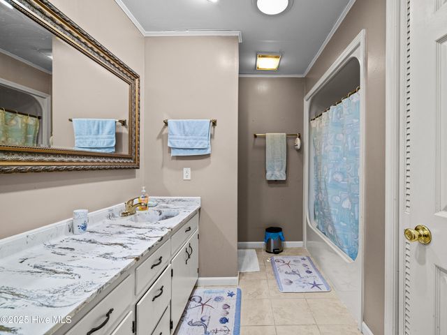 6101 Albatross Drive, New Bern, NC 28560