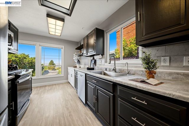 2608 Monte Vista Ave, El Cerrito, CA 94530