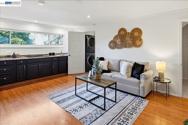 2608 Monte Vista Ave, El Cerrito, CA 94530