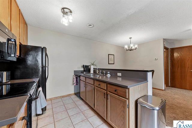 11 Restless Court, North Mankato, MN 56003