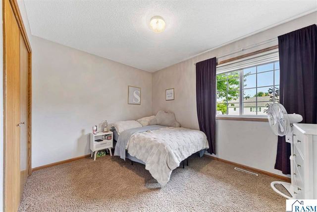 11 Restless Court, North Mankato, MN 56003