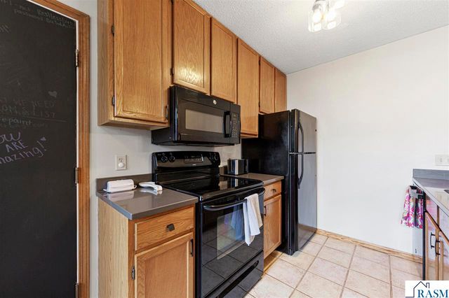 11 Restless Court, North Mankato, MN 56003