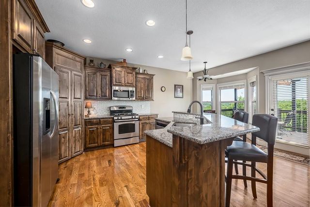 17530 254th Street, Tonganoxie, KS 66086