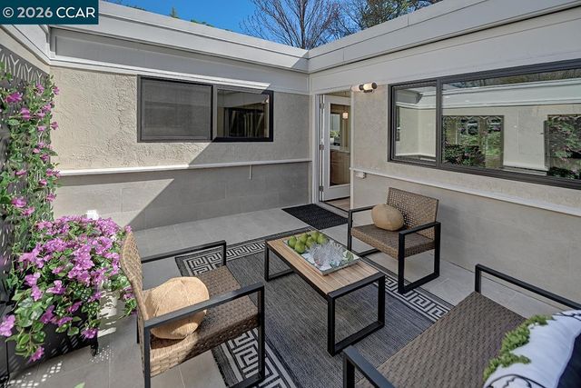 1141 Ptarmigan Dr 6, Walnut Creek, CA 94595