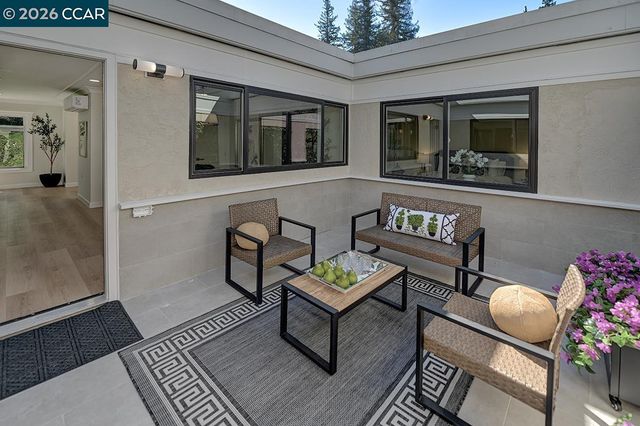 1141 Ptarmigan Dr 6, Walnut Creek, CA 94595