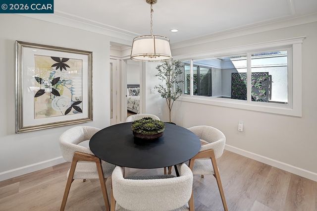 1141 Ptarmigan Dr 6, Walnut Creek, CA 94595