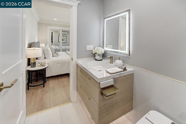 1141 Ptarmigan Dr 6, Walnut Creek, CA 94595