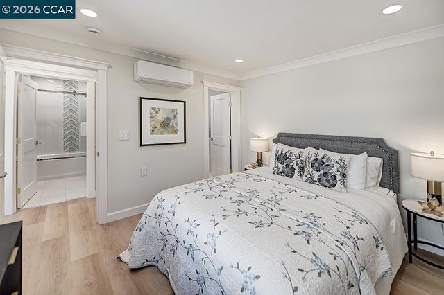 1141 Ptarmigan Dr 6, Walnut Creek, CA 94595