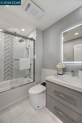 1141 Ptarmigan Dr 6, Walnut Creek, CA 94595