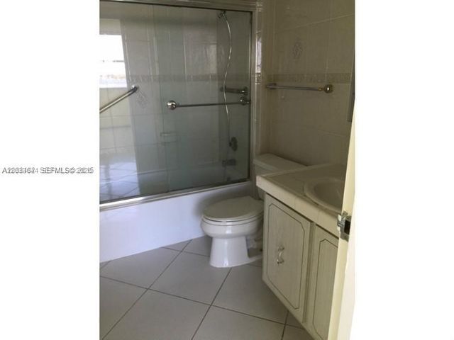 16546 NE 26th Ave 4C, North Miami Beach, FL 33160