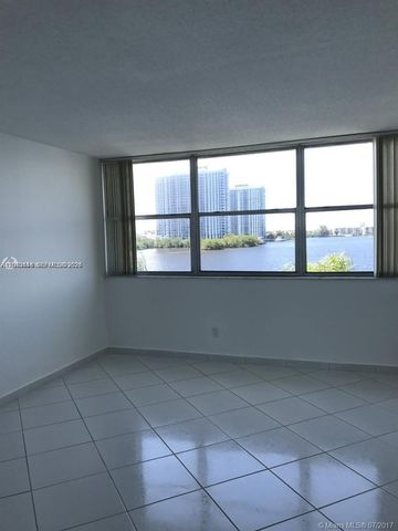 16546 NE 26th Ave 4C, North Miami Beach, FL 33160