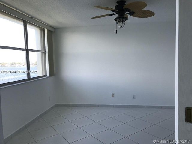 16546 NE 26th Ave 4C, North Miami Beach, FL 33160