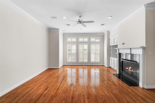 2150 Bancroft Street, Houston, TX 77027