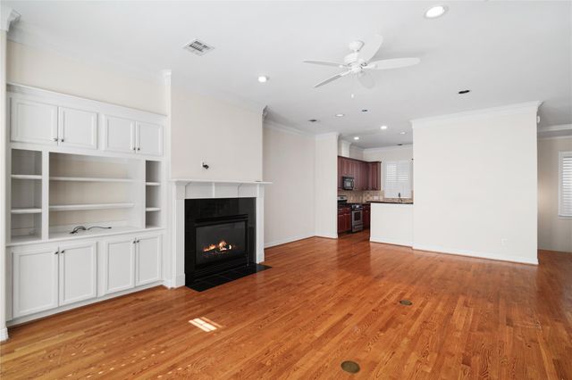 2150 Bancroft Street, Houston, TX 77027