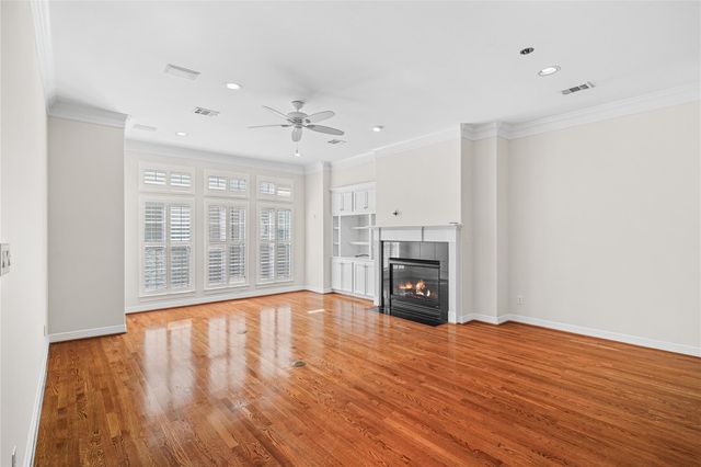 2150 Bancroft Street, Houston, TX 77027