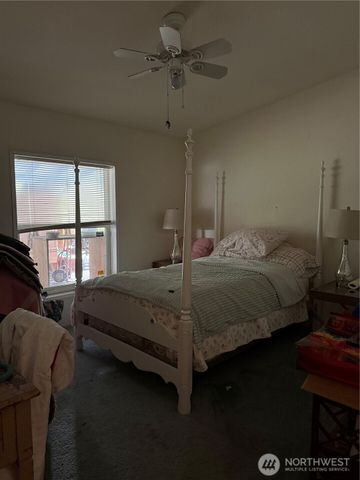 3925 Harts Lake Road S, Roy, WA 98580