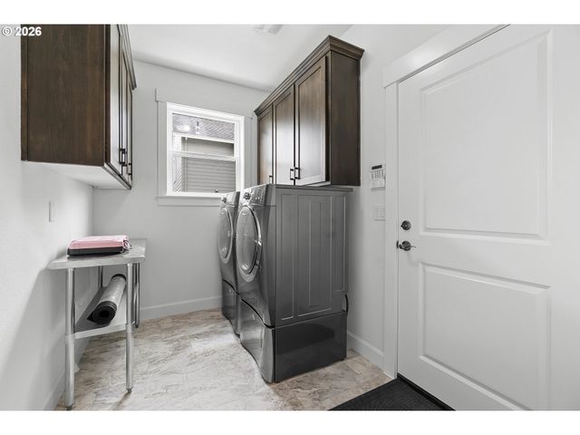 14509 Se FAIRCREST St, Clackamas, OR 97015