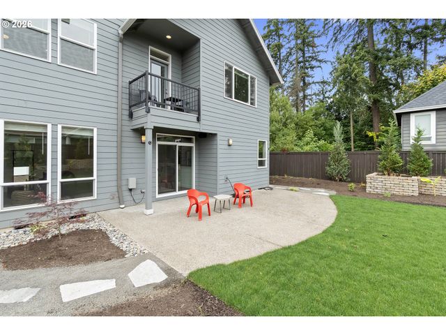 14509 Se FAIRCREST St, Clackamas, OR 97015