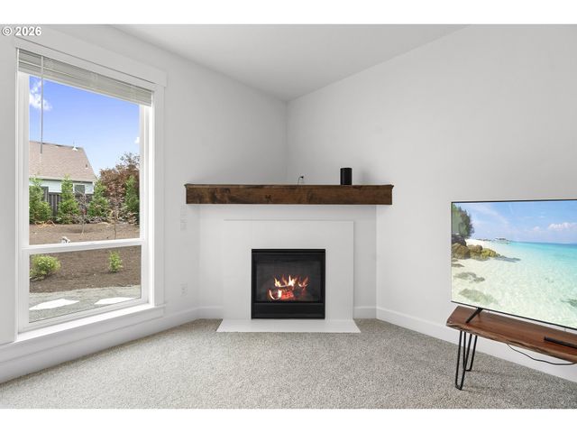 14509 Se FAIRCREST St, Clackamas, OR 97015