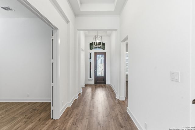 542 Caliban, Cibolo, TX 78108