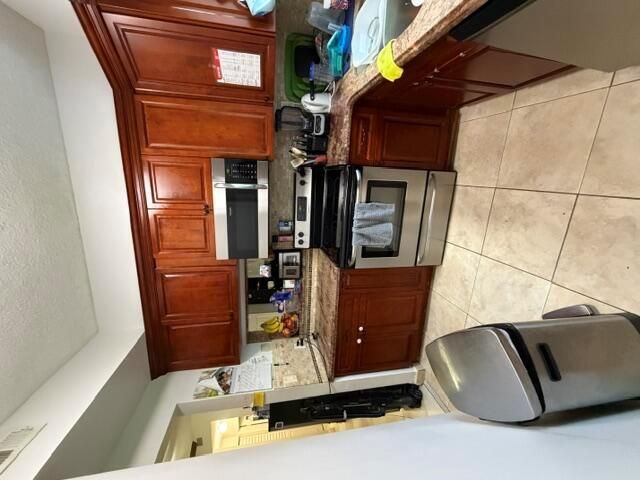 800 Cypress Park Way M, Pompano Beach, FL 33064