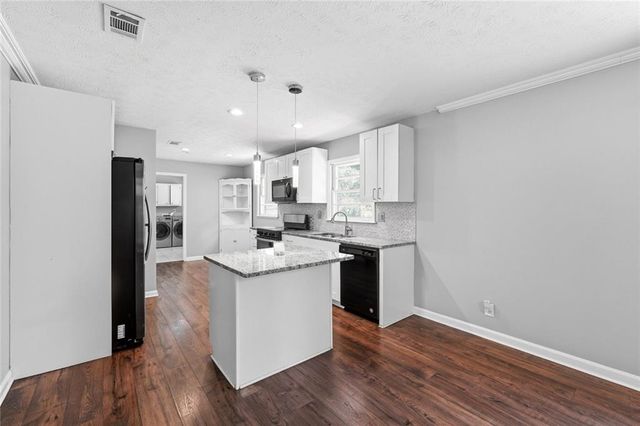 1303 Mohawk Drive, Lawrenceville, GA 30043