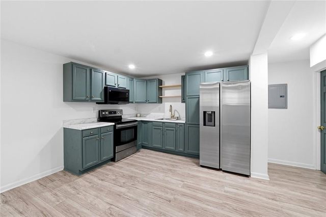 1303 Mohawk Drive, Lawrenceville, GA 30043