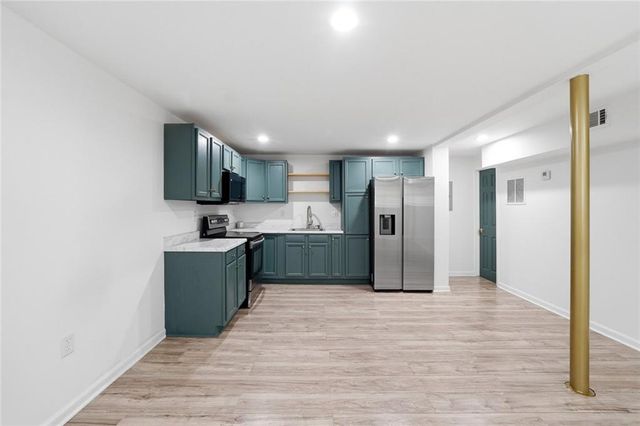 1303 Mohawk Drive, Lawrenceville, GA 30043