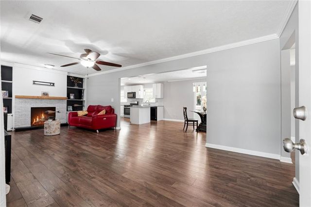 1303 Mohawk Drive, Lawrenceville, GA 30043