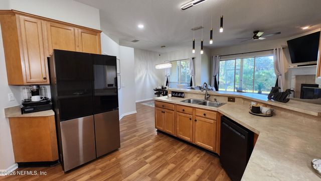 1941 WAGES Way, Jacksonville, FL 32218