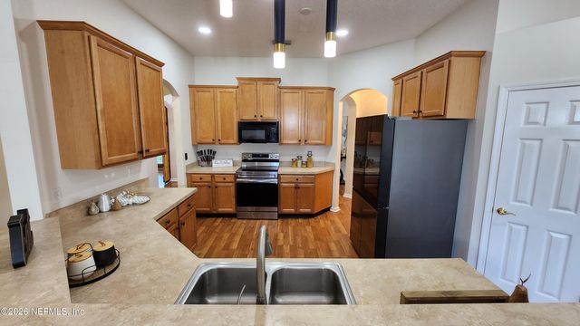 1941 WAGES Way, Jacksonville, FL 32218