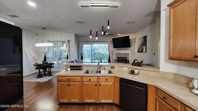 1941 WAGES Way, Jacksonville, FL 32218