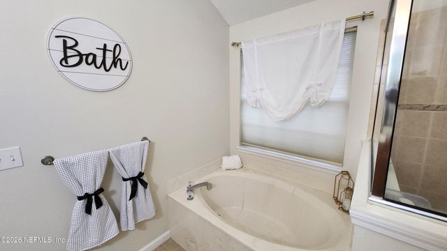 1941 WAGES Way, Jacksonville, FL 32218