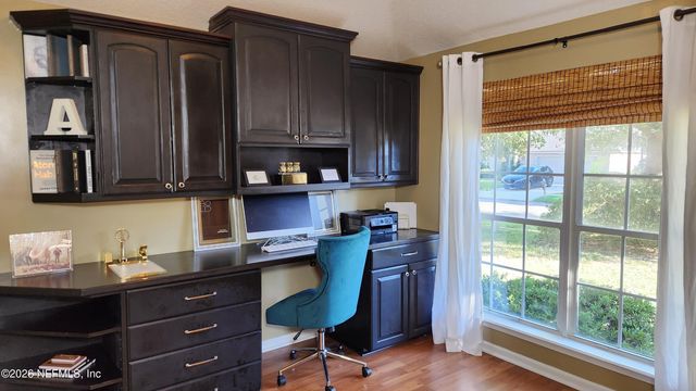 1941 WAGES Way, Jacksonville, FL 32218