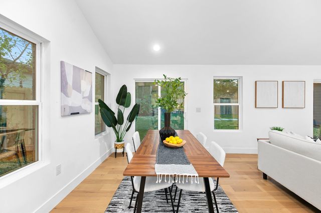 8305 Briarwood LN, Austin, TX 78757