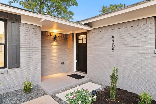 8305 Briarwood LN, Austin, TX 78757