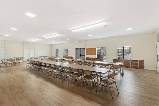 718 Sycamore Avenue 193, Vista, CA 92083