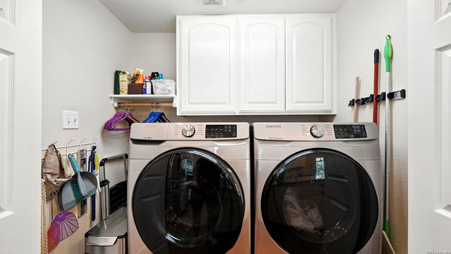 731 Vista, Canyon Lake, TX 78133