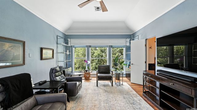 731 Vista, Canyon Lake, TX 78133