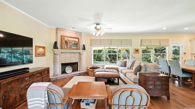 731 Vista, Canyon Lake, TX 78133