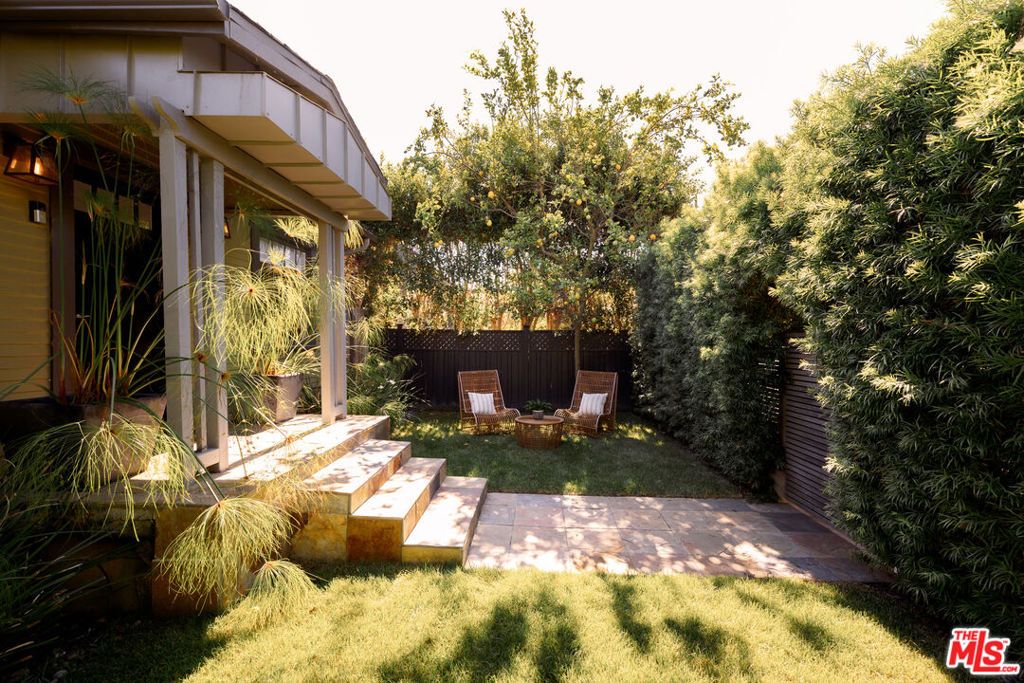 910 Superba Avenue, Venice, CA 90291 — photo 3