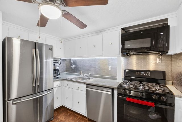 625 W Lowell Ave 3, Haverhill, MA 01832