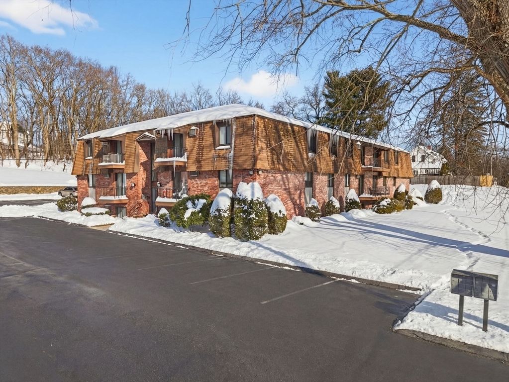 625 W Lowell Ave 3, Haverhill, MA 01832